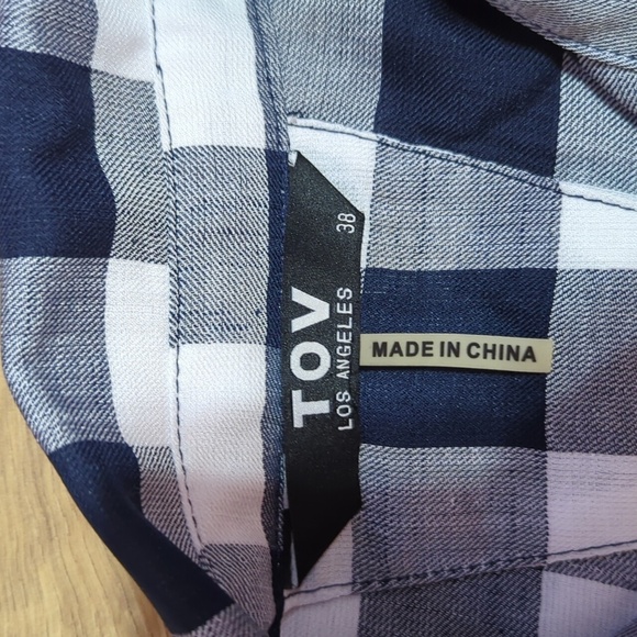 TOV Los Angeles Plaid Cut Off Hi Lo Button Up Shirt Blouse Sz 38 - Picture 3 of 10